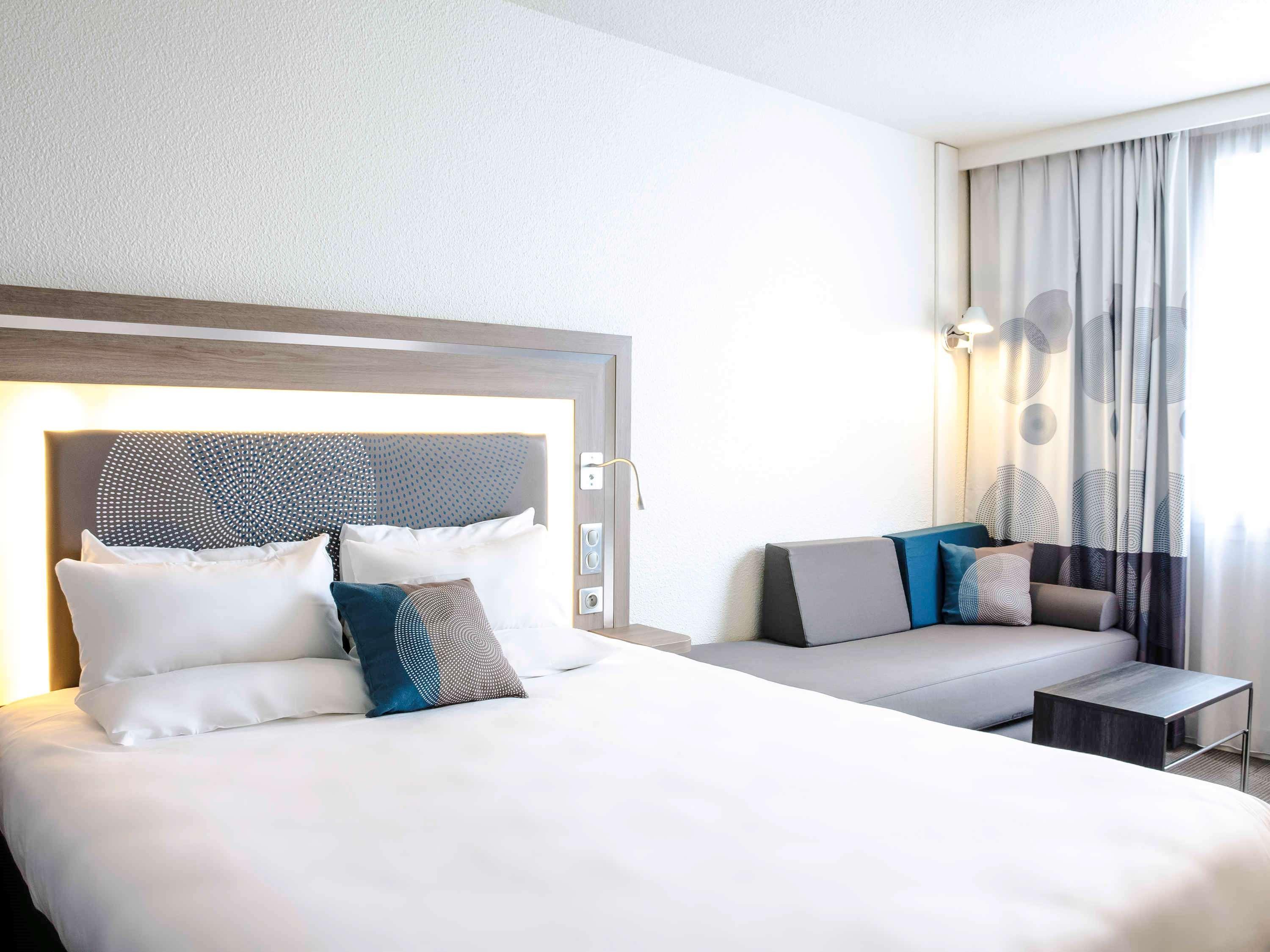 Novotel Paris 17 Bagian luar foto