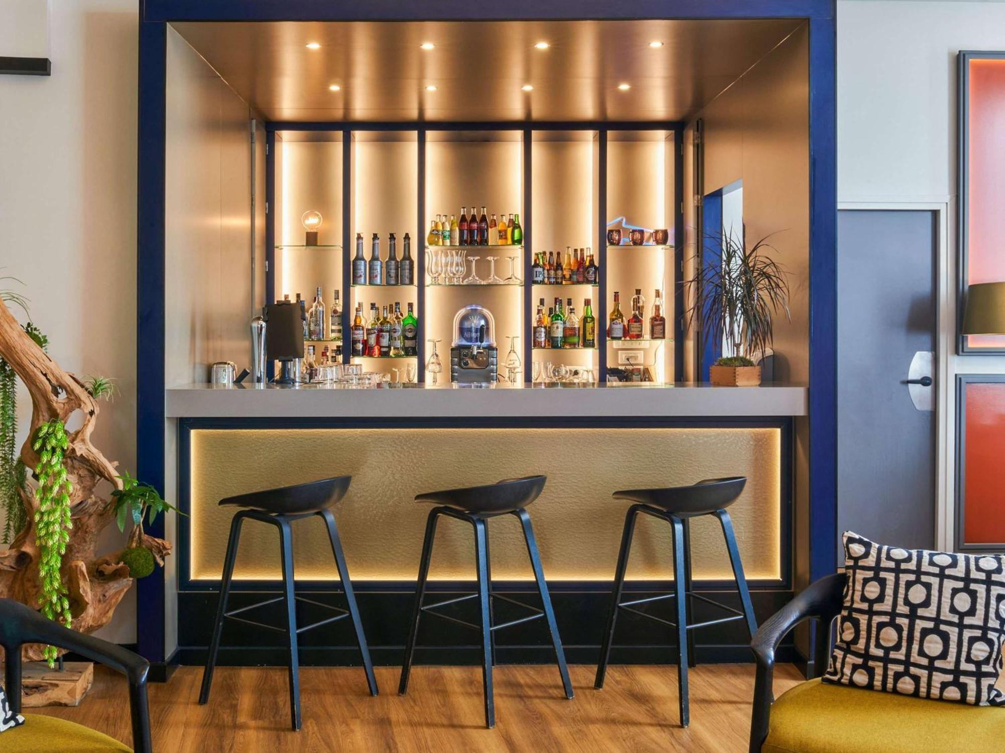 Novotel Paris 17 Bagian luar foto