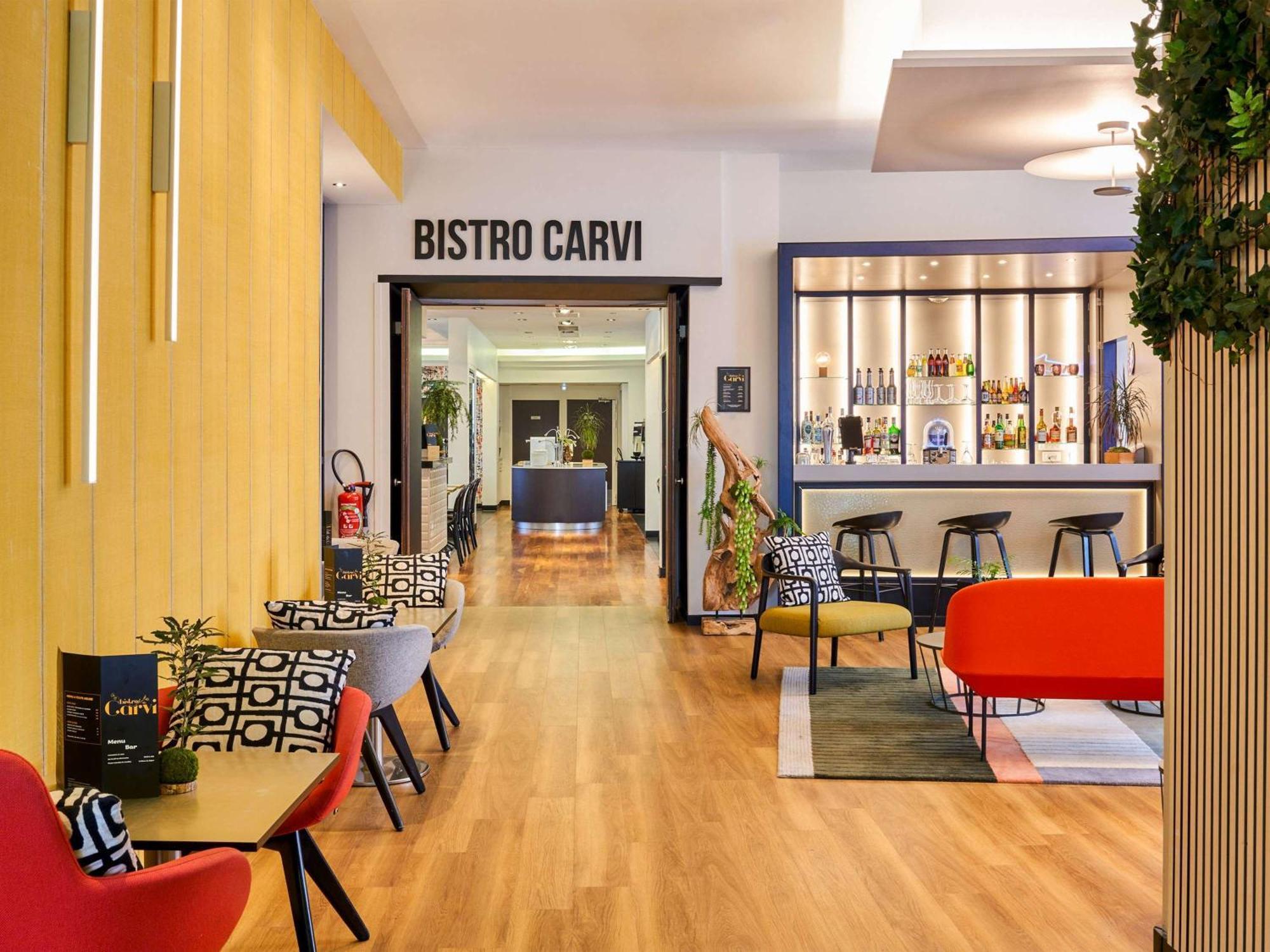 Novotel Paris 17 Bagian luar foto
